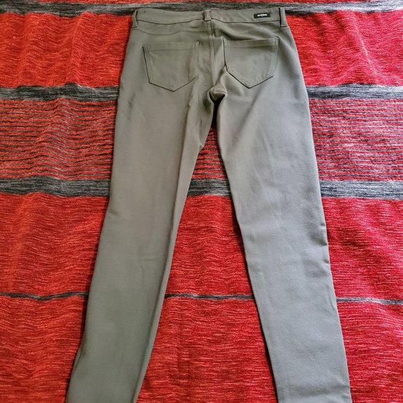 NWOT Liverpool Green Skinny Pants - Picture 3 of 7
